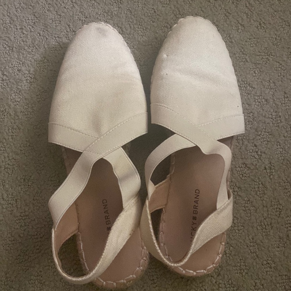 Lucky Brand 8 1-2 espadrilles sandals
